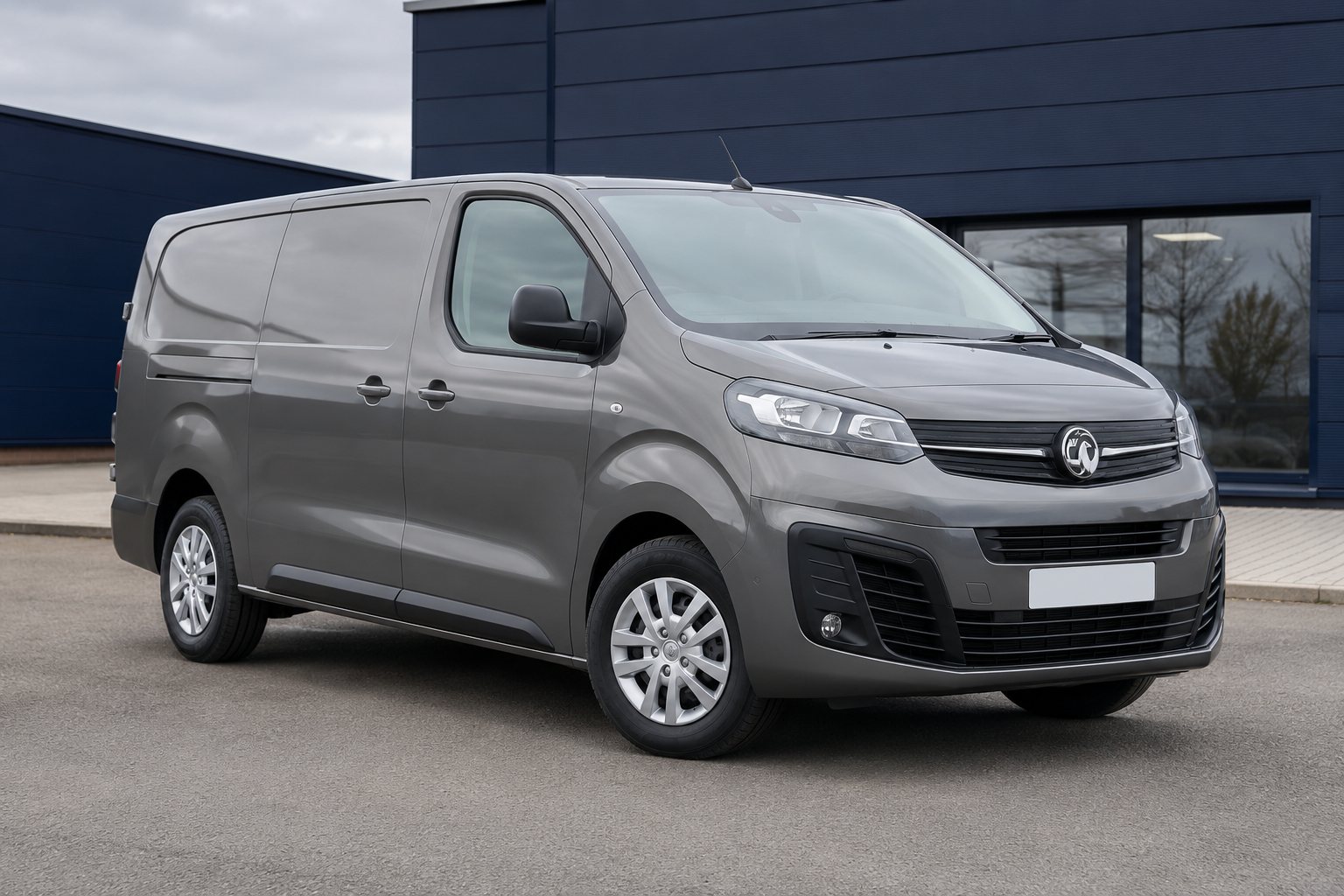 Vivaro Van M Prime 120PS Manual for sale